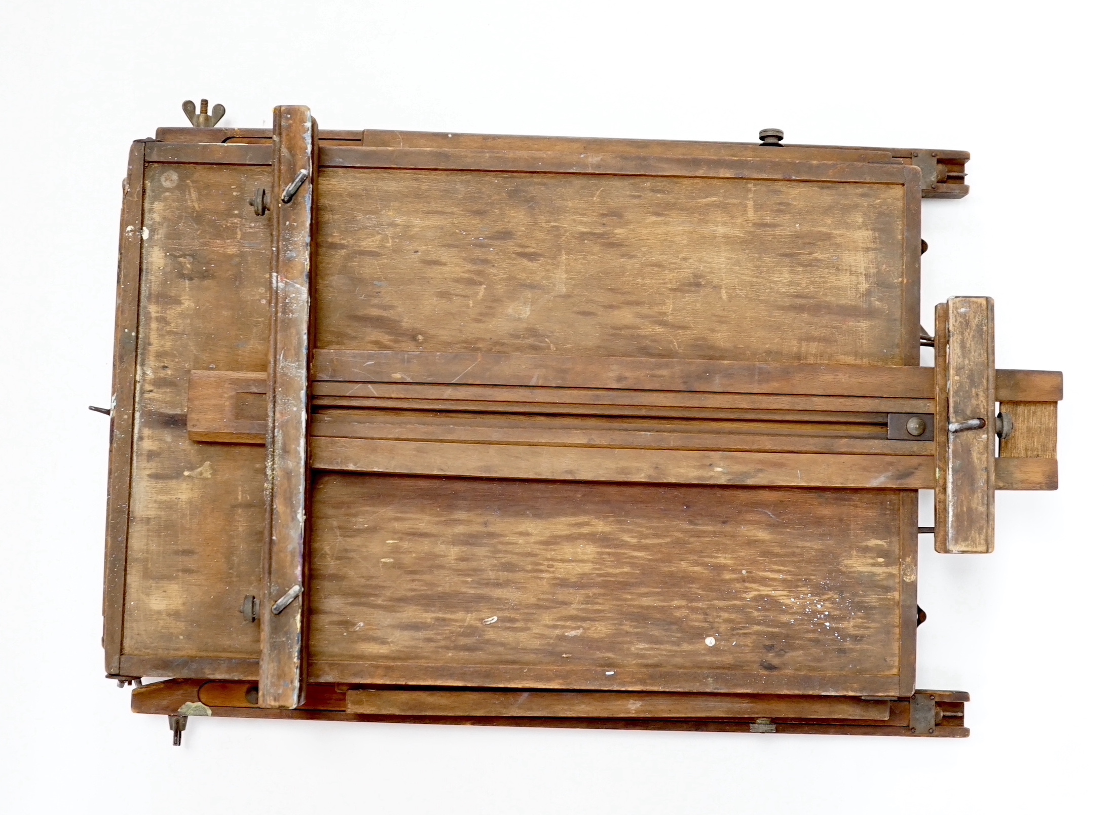 A 20th century folding artist's easel, 63cm when closed